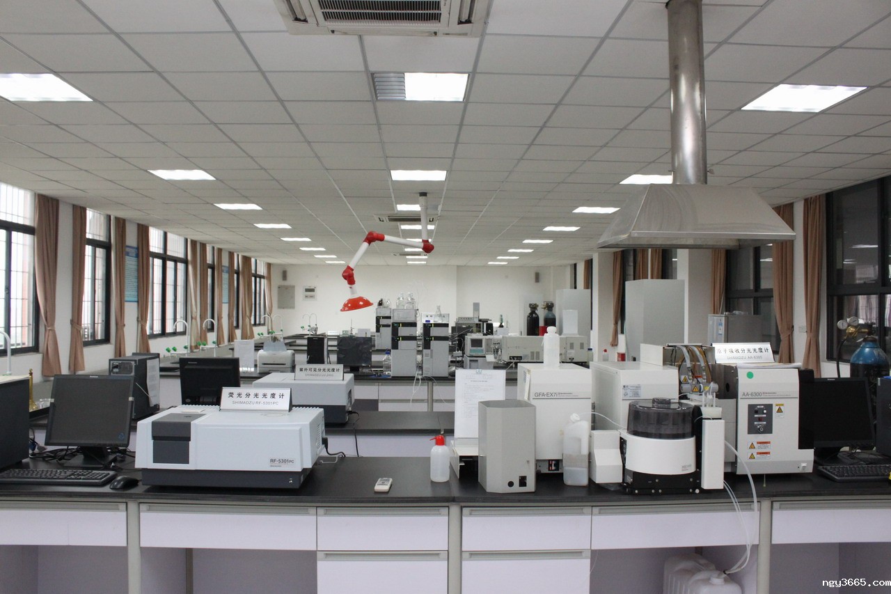 恒温恒湿光谱分析室