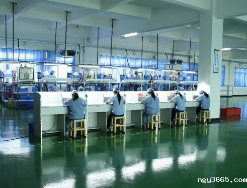 恒温恒湿车间装修