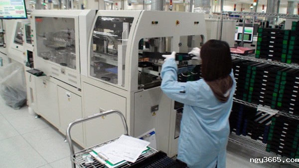 硬盘厂洁净车间